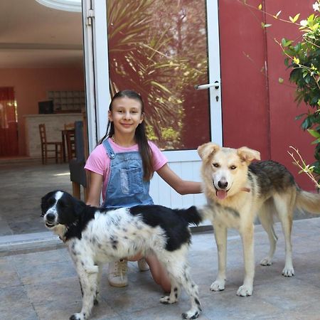 Madalenas B&B Pelekas Exterior photo